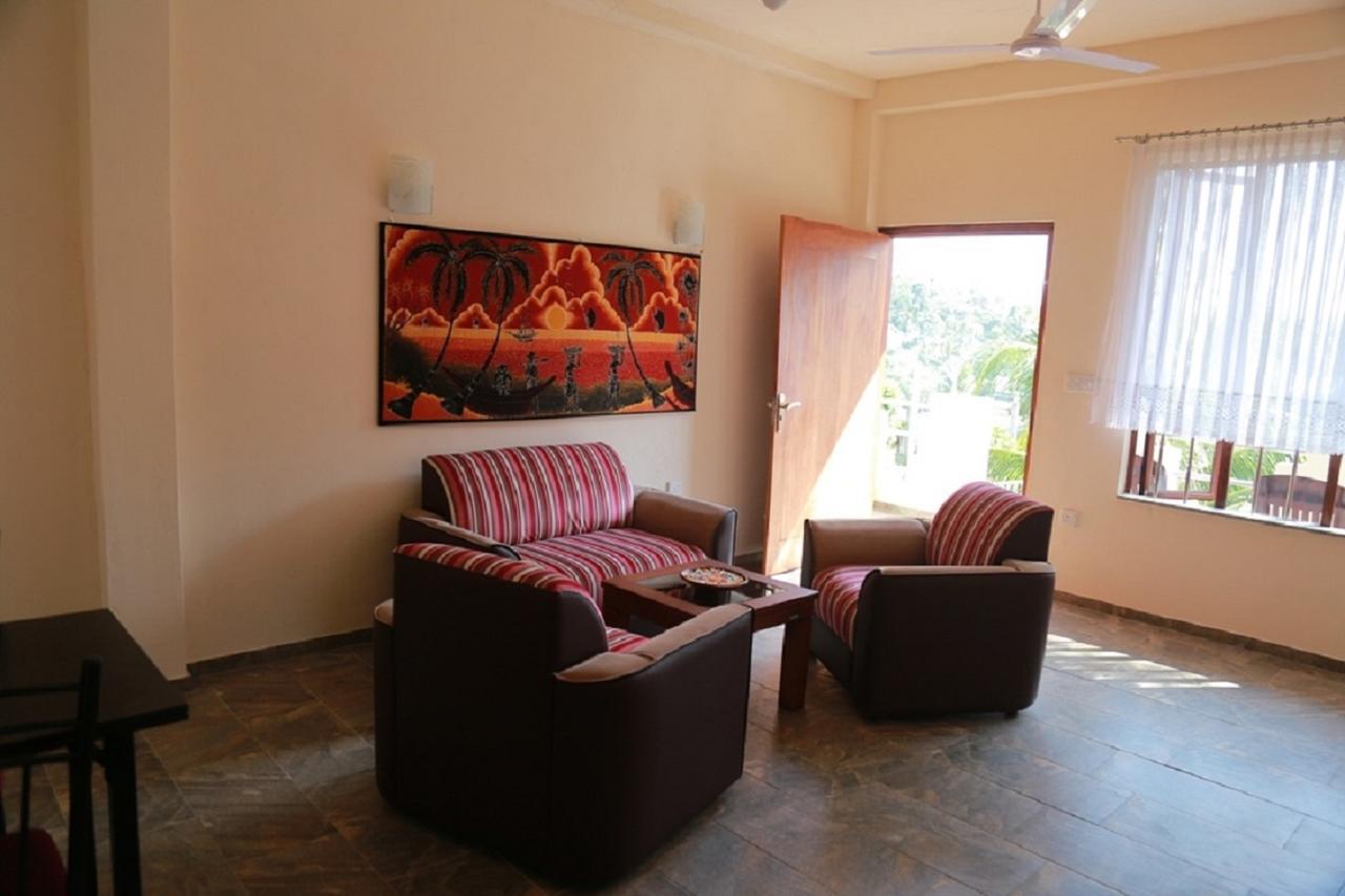 Slg Villa Hikkaduwa Buitenkant foto