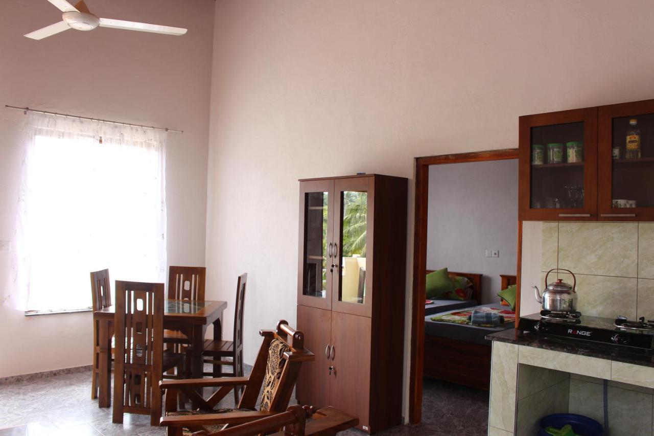 Slg Villa Hikkaduwa Buitenkant foto